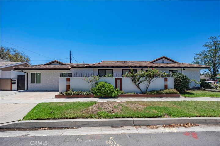Property Photo: 1980 Vuelta Grande CA 90815