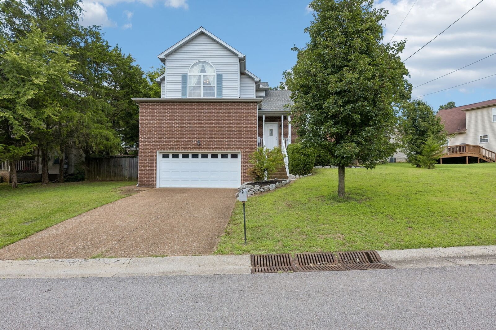 Property Photo: 3789 Waterford Way TN 37013