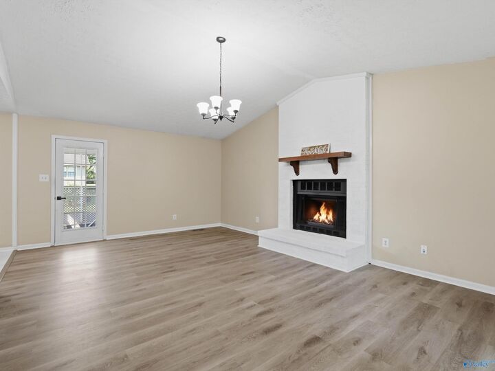 Property Photo:  1061 Sandy Springs Road NW  AL 35806 