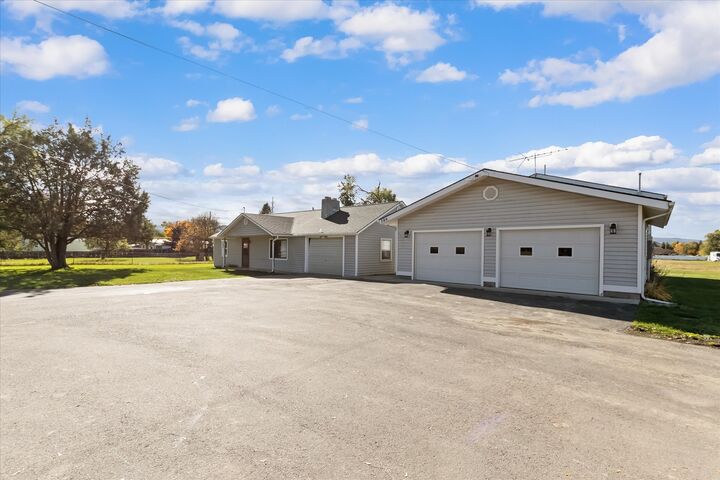 Property Photo:  586 Willow Glen Drive  MT 59901 