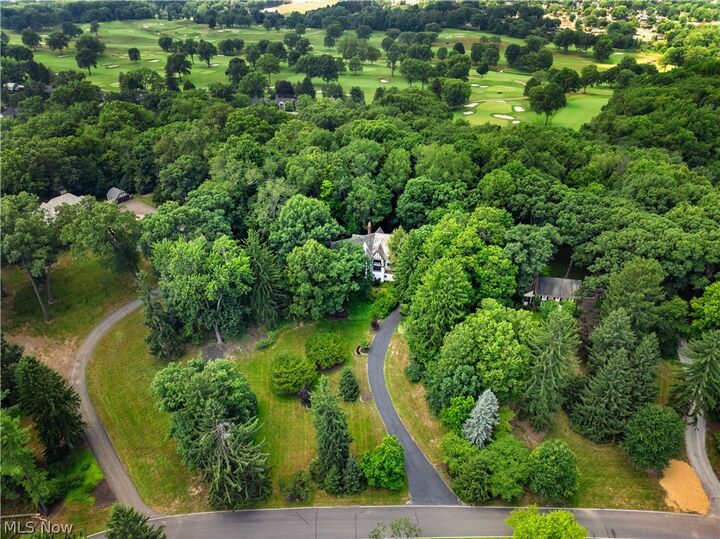 Property Photo: 2421 Brentwood Road NW OH 44708