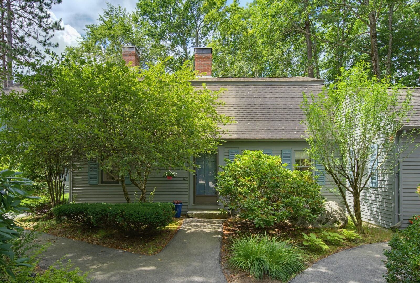 Property Photo:  2 Coach Road  NH 03833 