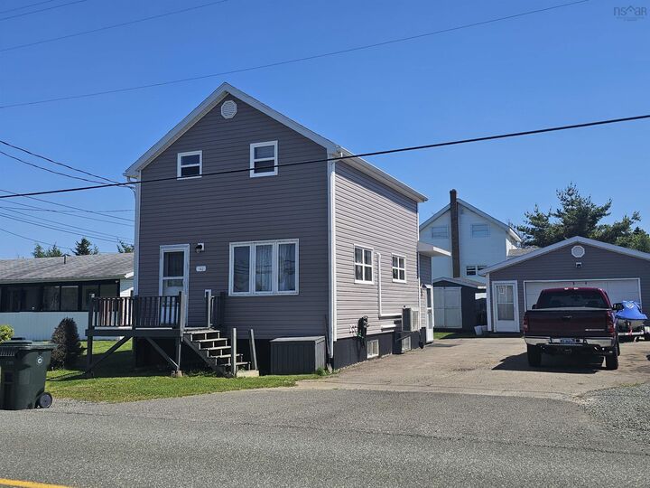 142 Birch Grove Road — photo 1
