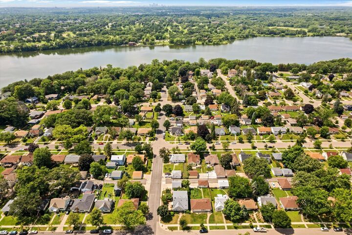 Property Photo: 1561 Chamber Street MN 55106