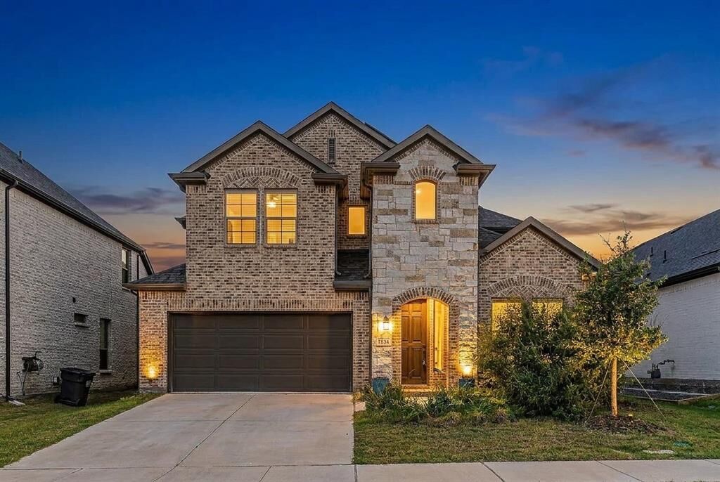 Property Photo: 1934 Stonebrook Street TX 75009