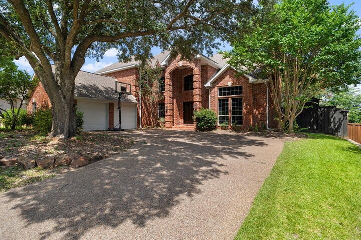 Property Photo: 917 Hills Creek Drive TX 75072