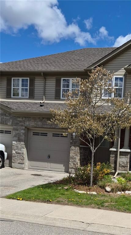 Property Photo: 535 Margaret Street 74 ON N3H 0A5