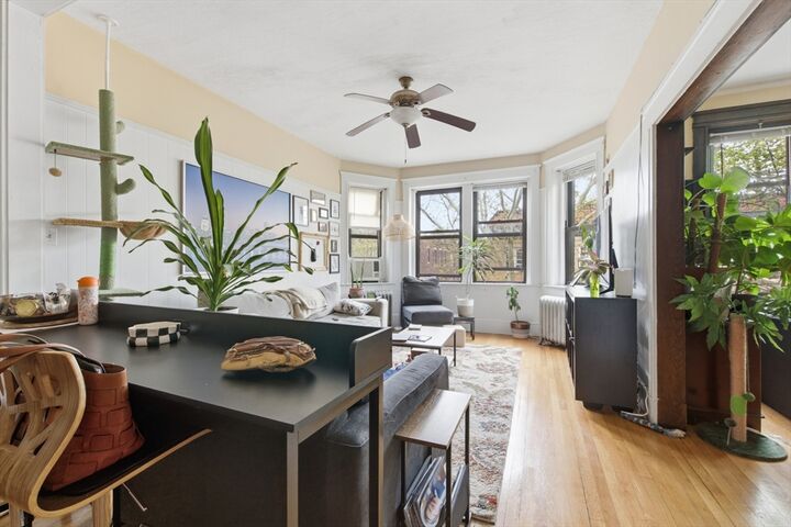 Property Photo: 12 Parkman St 3 MA 02446