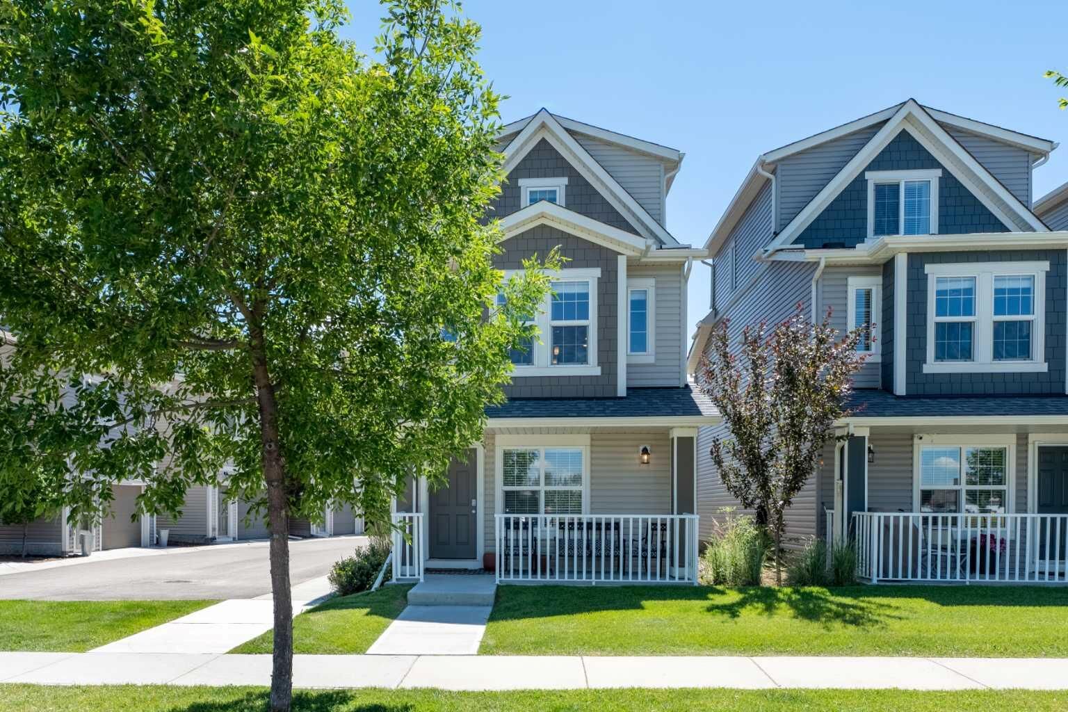 Property Photo: 1407 3 Street SE 17 AB T1V 0G8
