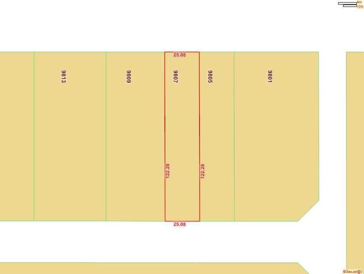 Property Photo: 9807 96 Avenue AB T8V 0L8
