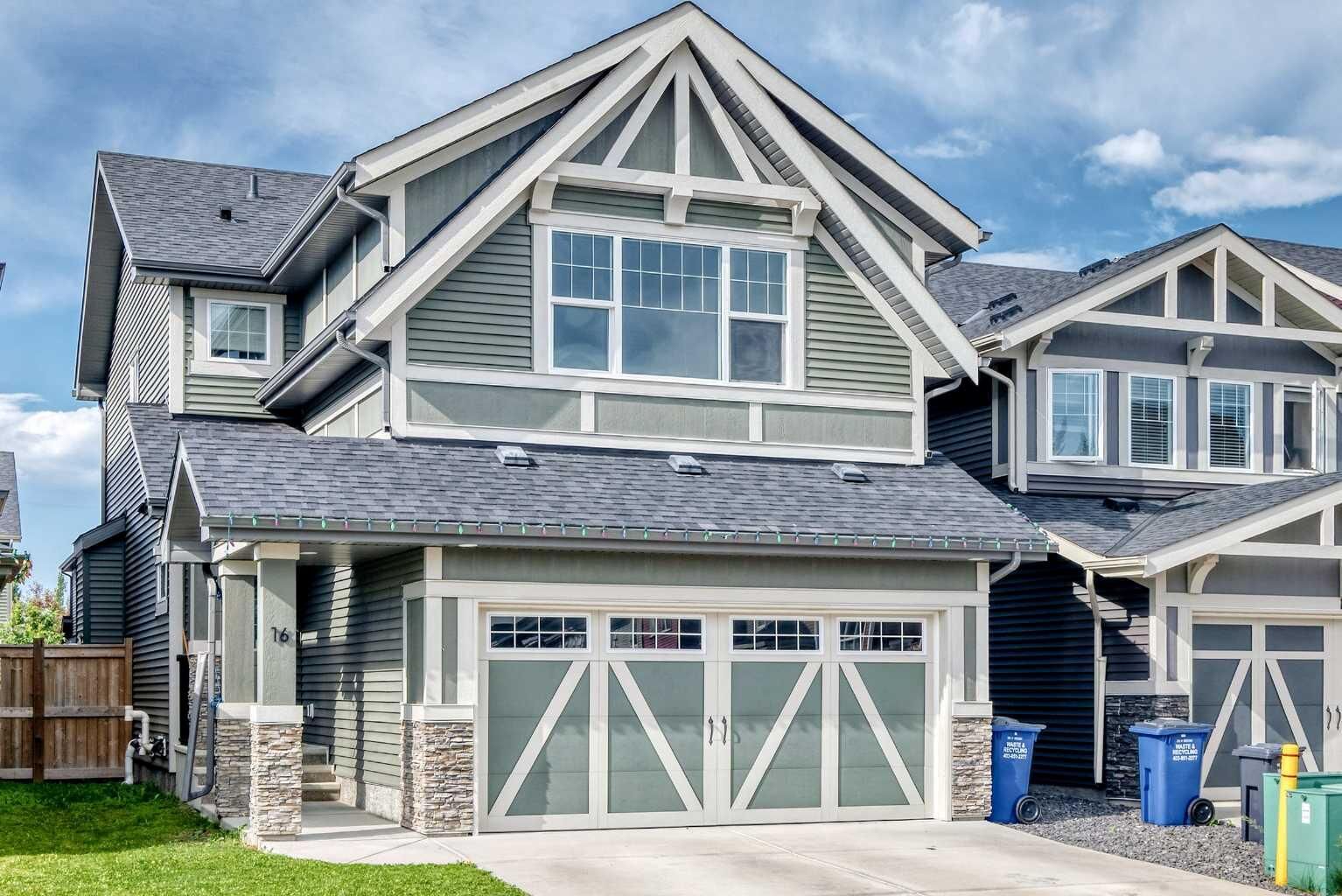 Property Photo: 16 Sunrise Crescent AB T4C 0Z6