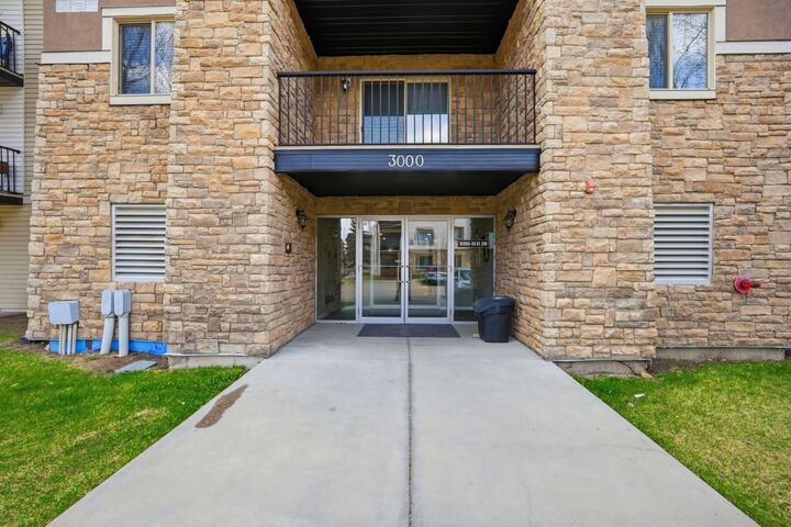 Property Photo: 16969 24 Street SW 3211 AB T2Y 0L2