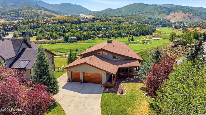 Property Photo: 8974 Cheyenne Way UT 84098