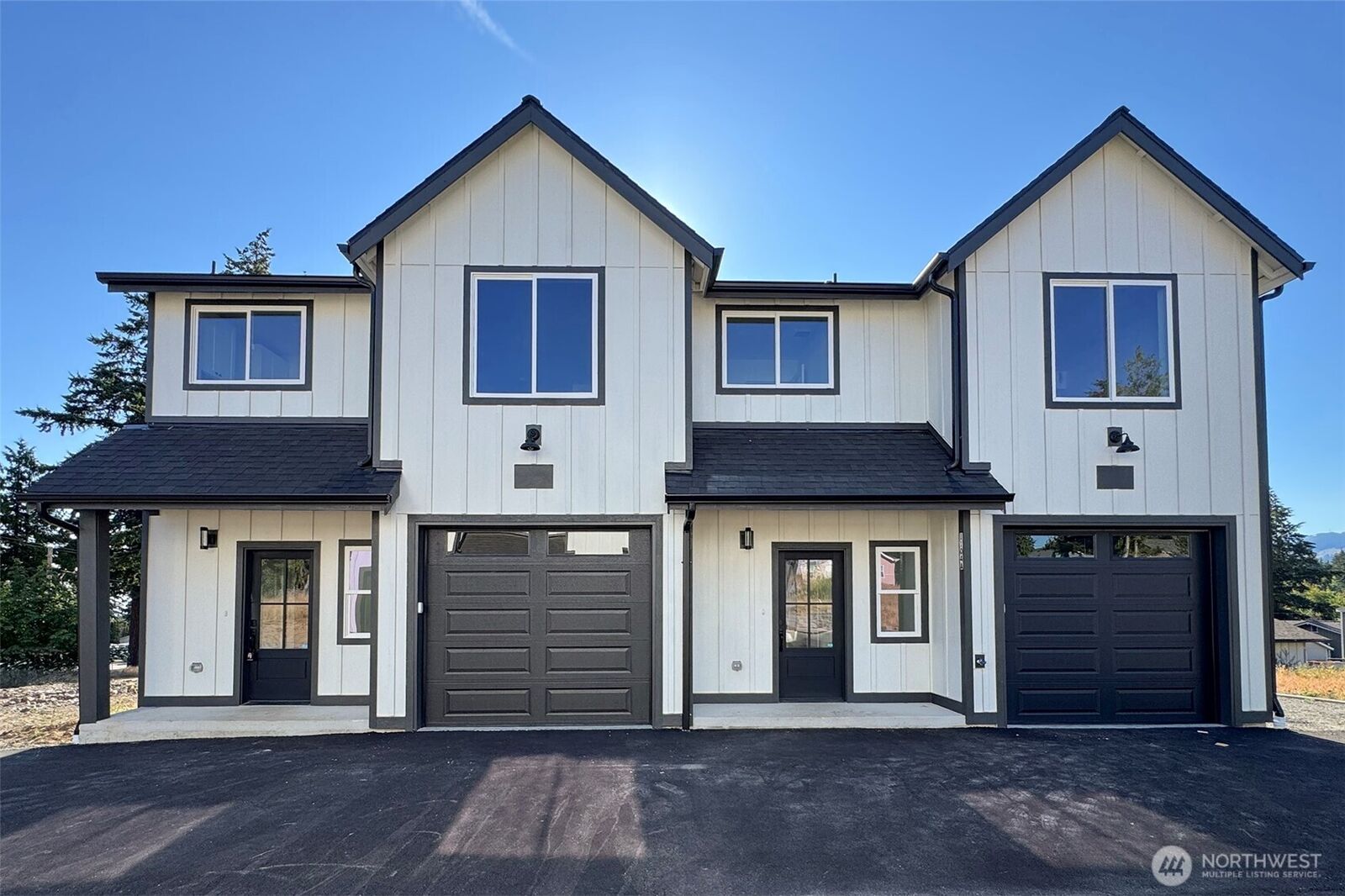 Property Photo: 1104 W Lauridsen Boulevard WA 98363