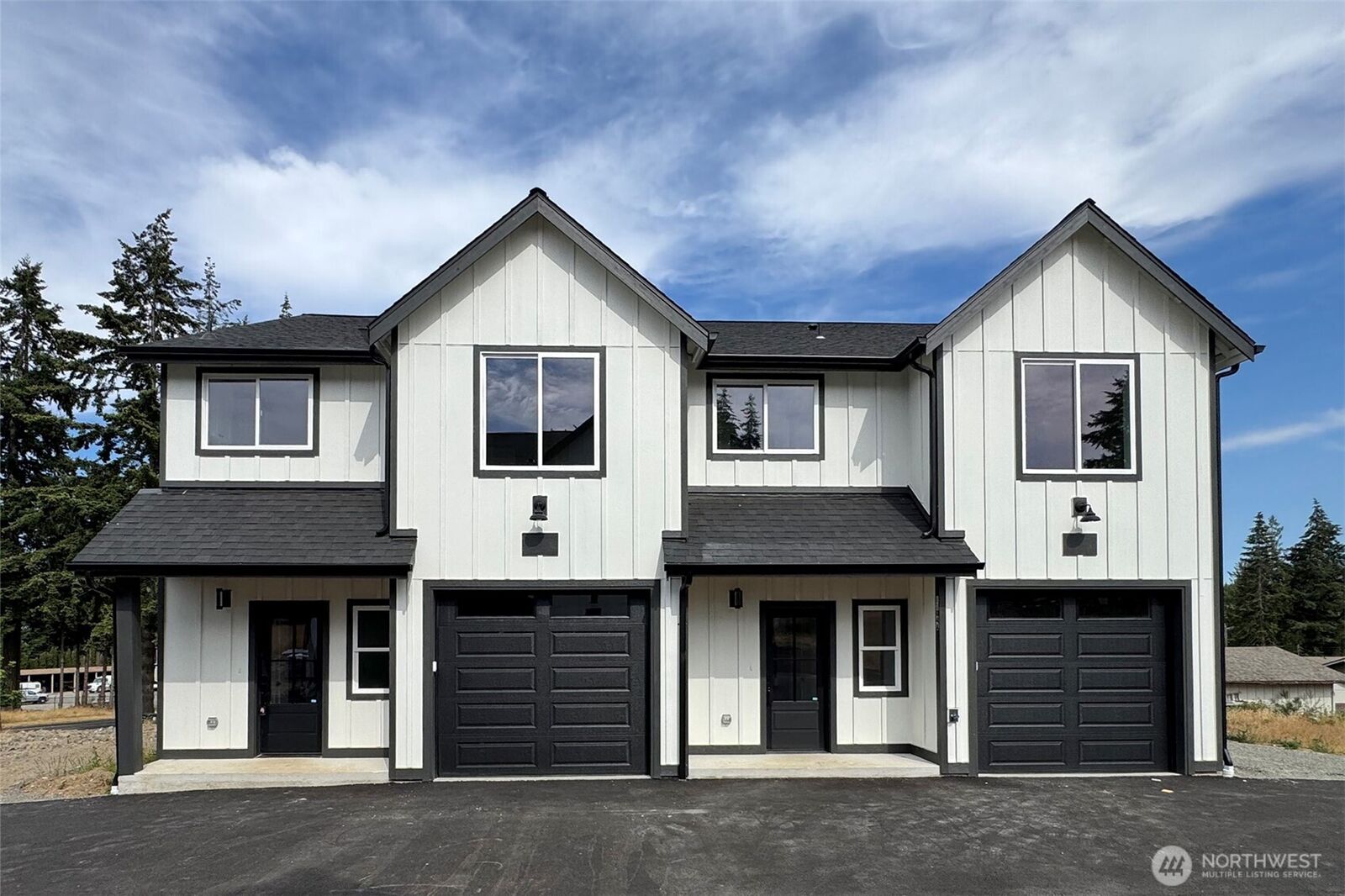 Property Photo: 1104 W Lauridsen Boulevard WA 98363