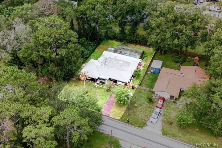Property Photo:  6046 E Loring Lane  FL 34452 