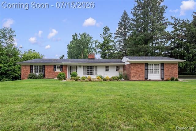 Property Photo:  1151 Peveril Road  MI 48304 
