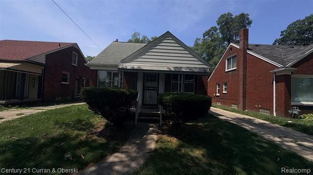 Property Photo:  18057 Stansbury Street  MI 48235 
