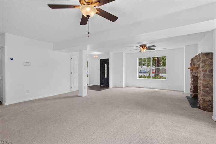 Property Photo:  902 Sir Lionel Ct  VA 23608 