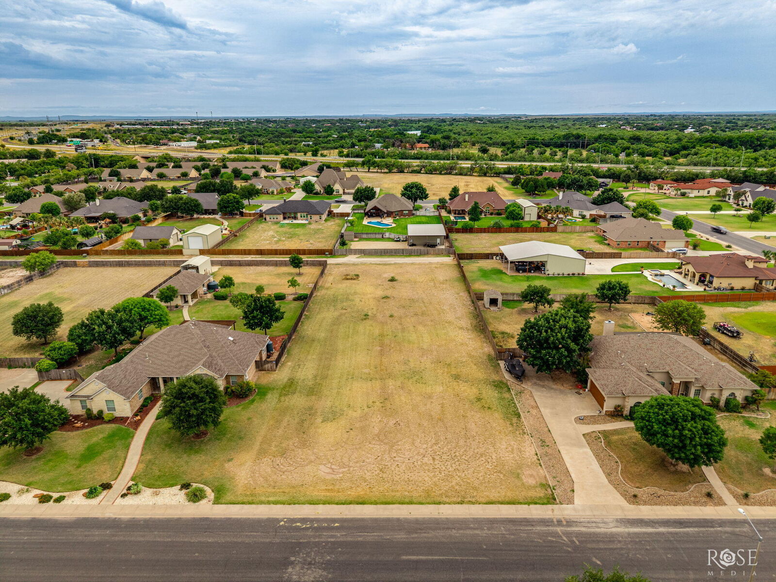 Property Photo:  1721 Loganwood Drive  TX 76904 