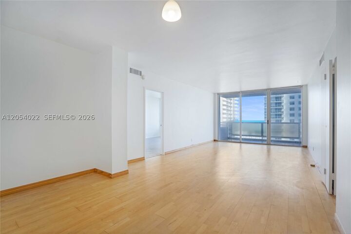 Property Photo: 5700 Collins Ave 10C FL 33140