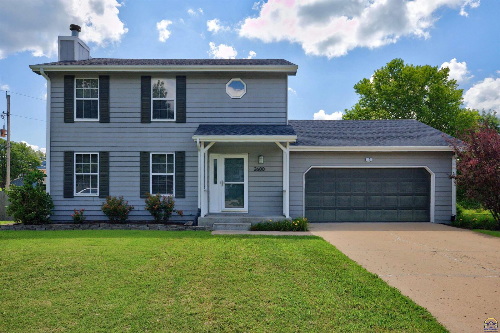 Property Photo:  2600 SW Arvonia Pl  KS 66614 