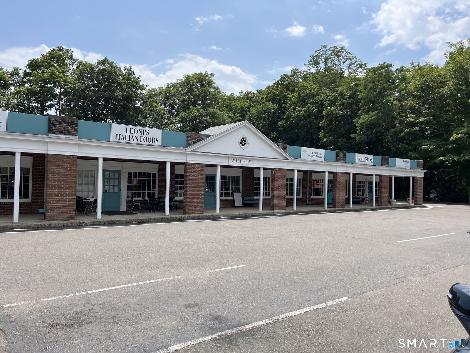 Property Photo: 1715 Foxon Road CT 06471