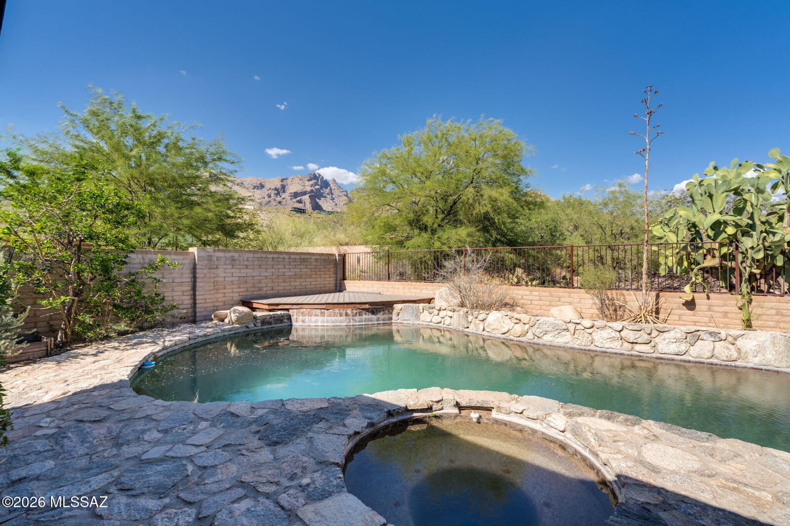 Property Photo: 3575 E Ventana Canyon Drive AZ 85718