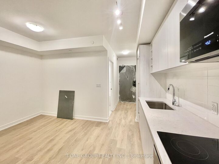 Property Photo:  2031 Kennedy Road  ON M1T 0B9 