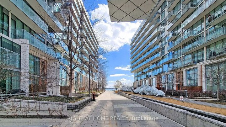 Property Photo: 39 Queens Quay E 920 ON M5E 0A5