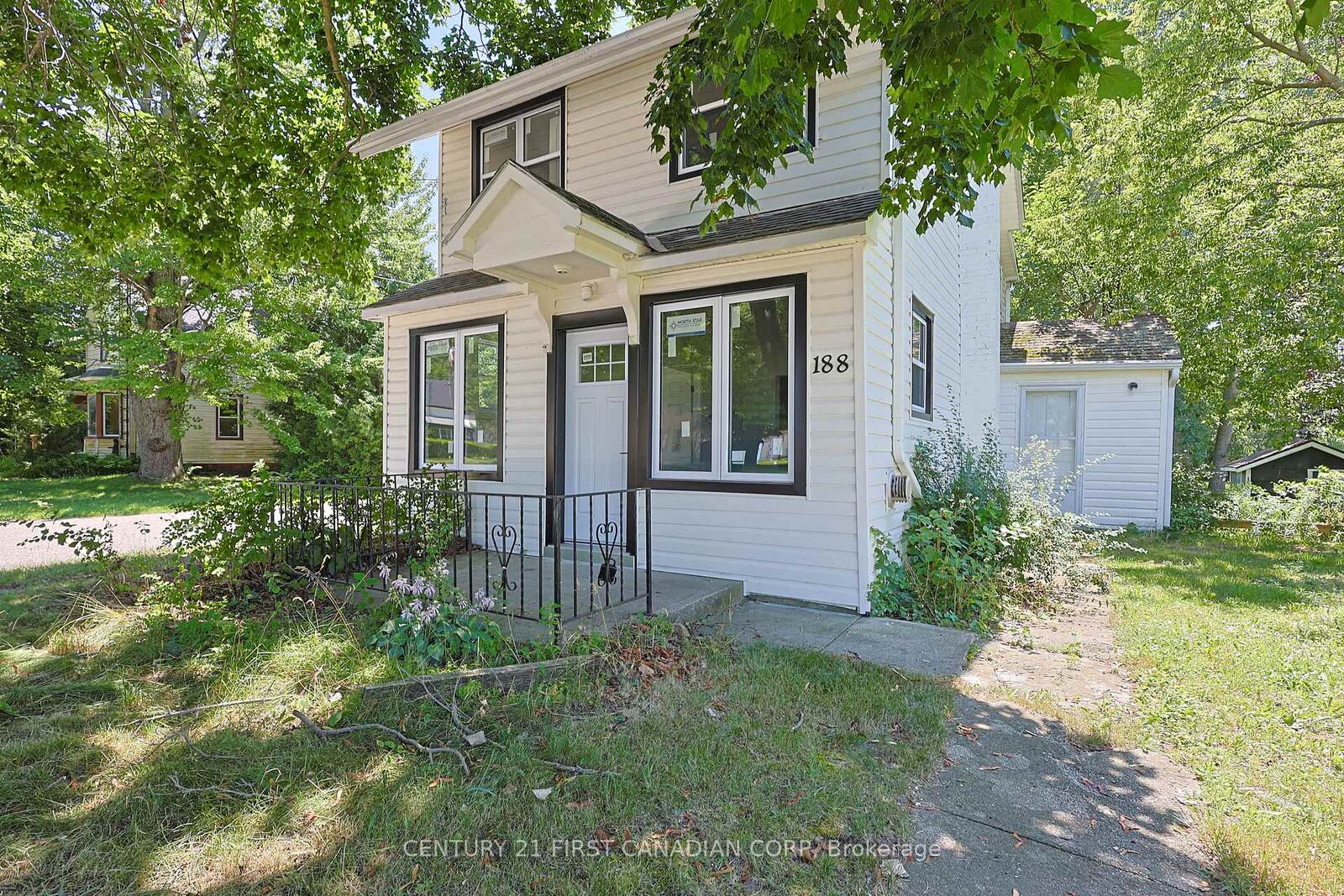 Property Photo:  188 Furnival Road  ON N0L 2C0 