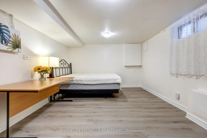 Property Photo: 258 Conley Street Bsmt ON L4J 2Z5