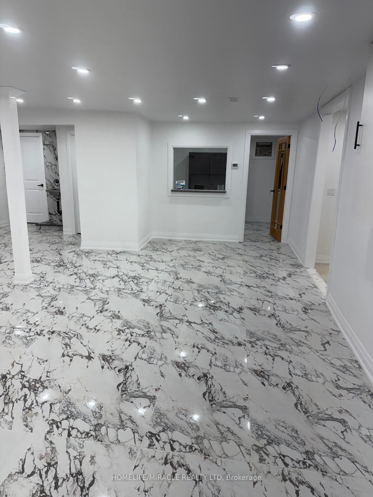 Property Photo:  69 Southworth Street N  ON L3B 1Y3 