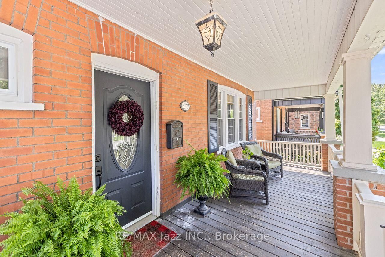 Property Photo: 477 Masson Street ON L1G 5A1