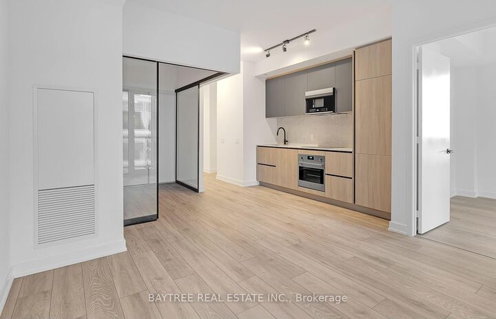 Property Photo:  108 Peter Street 2703  ON M5V 2G7 