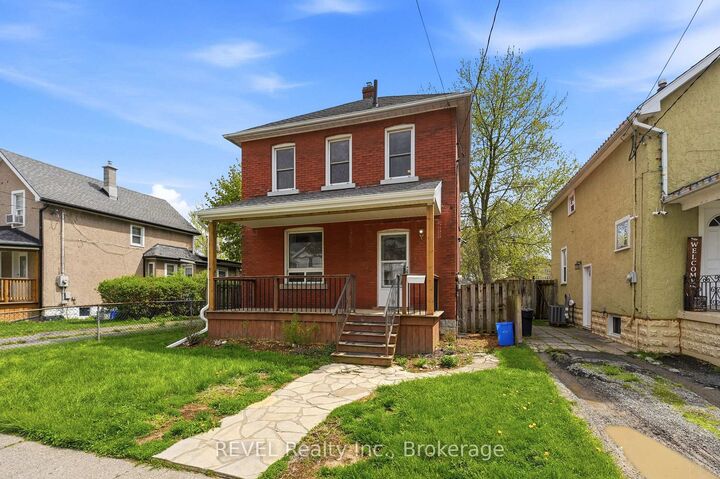 Property Photo: 19 Victoria Street ON L3B 4L6