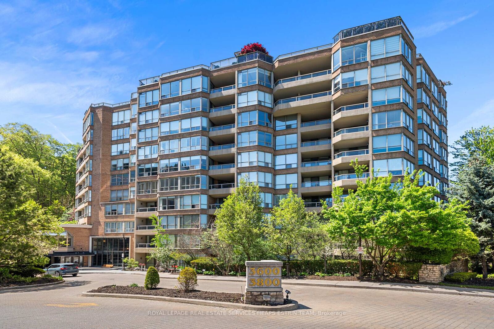 Property Photo: 3800 Yonge Street 503 ON M4N 3P7
