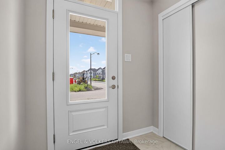 Property Photo:  728 Haflinger Row  ON K0A 2Z0 