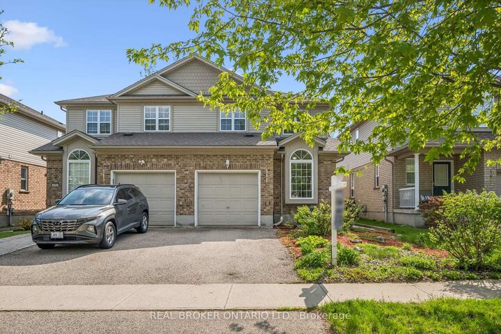 Property Photo: 511 Dansbury Drive ON N2K 4K8