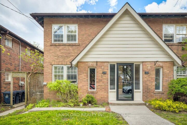 Property Photo:  20 Acacia Road Upper  ON M4S 2K4 