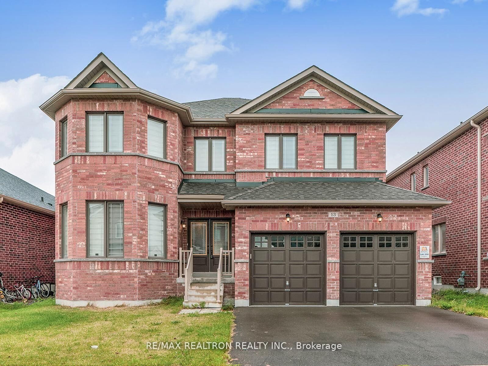 Property Photo: 13 Stoddart Street ON L0K 1A0
