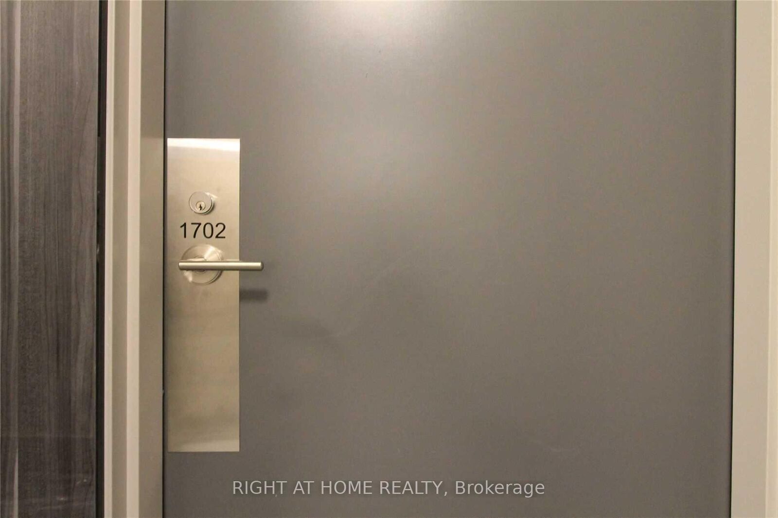Property Photo:  38 Forest Manor Road 1702#  ON M2J 0H4 