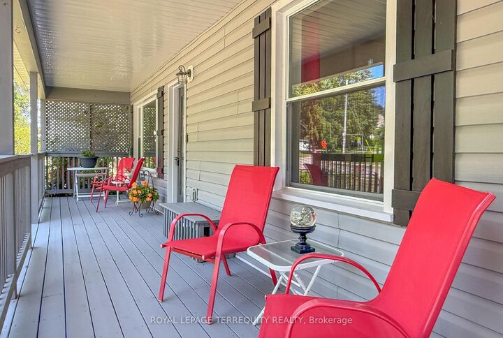 Property Photo: 24 Simcoe Street ON K9V 2G4