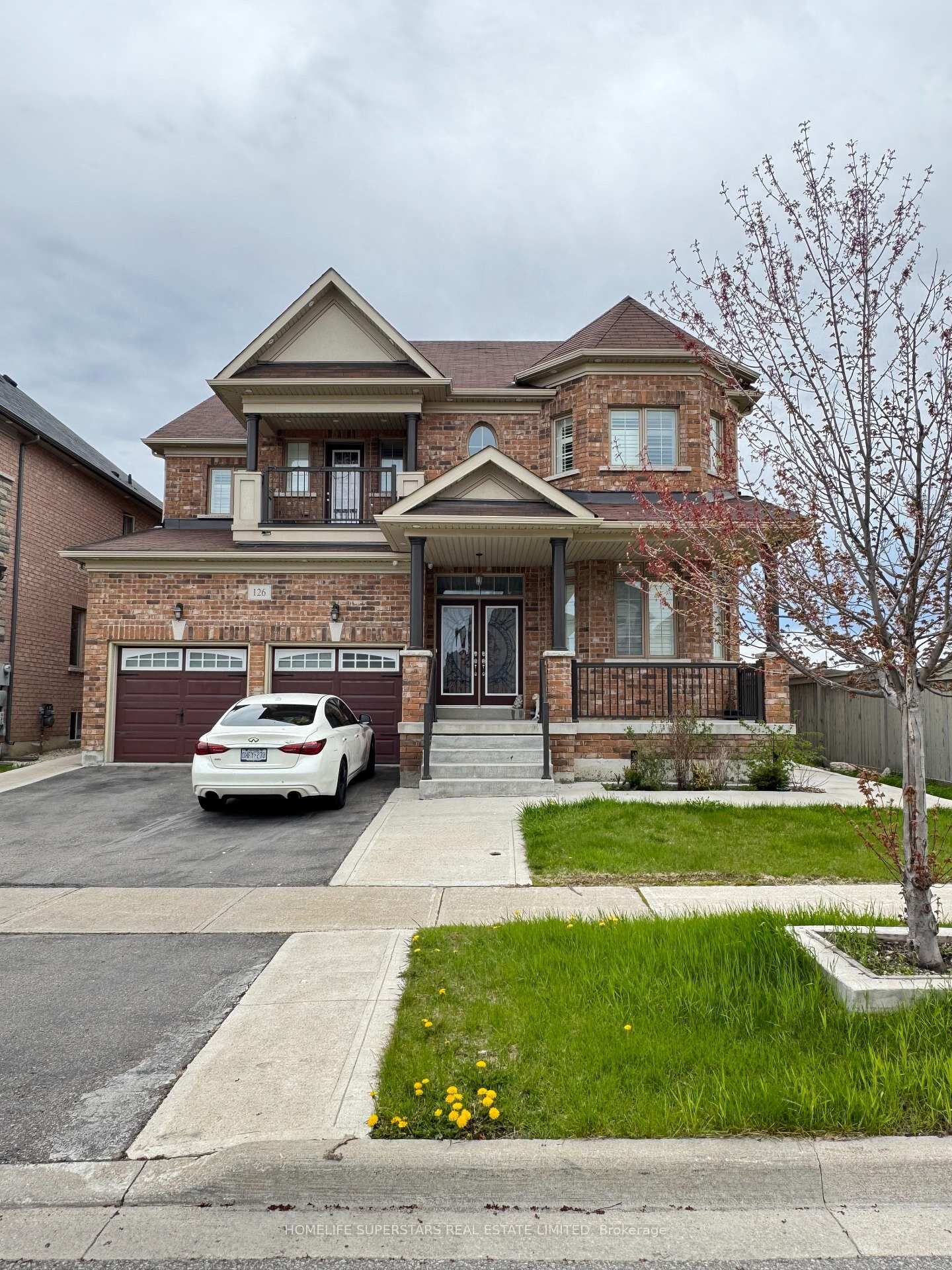 Property Photo: 126 Martin Byrne Drive ON L6P 4C7