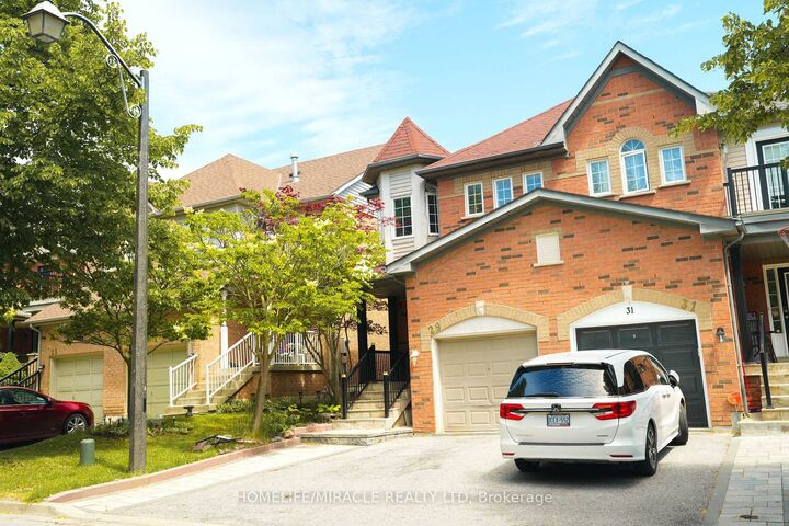 Property Photo:  29 Hemans Court  ON L1T 4B9 