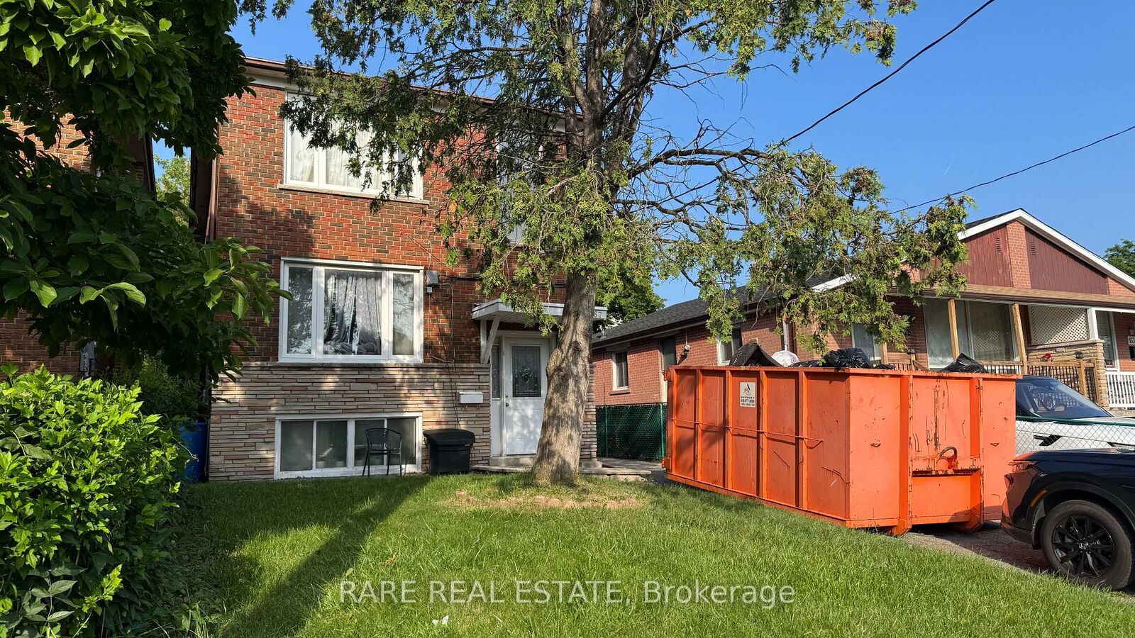 Property Photo: 167 Magnolia Avenue ON M1K 3K7