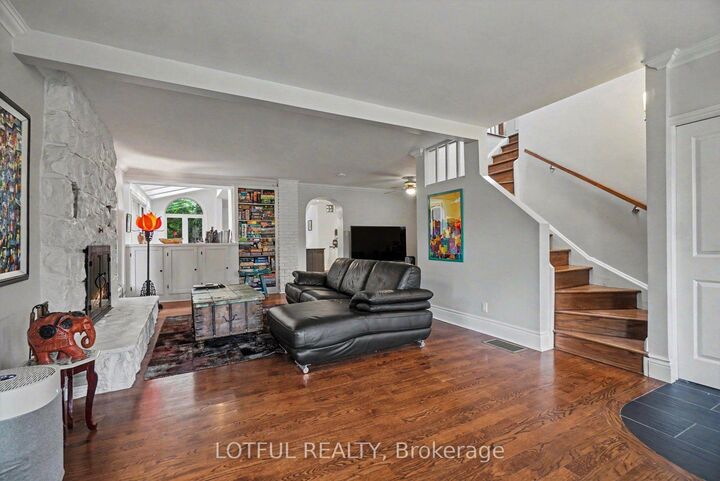 Property Photo: 518 Hilson Avenue ON K1Z 6C8