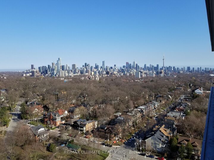 Property Photo: 501 St Clair Avenue W 1803 ON M5P 0A2