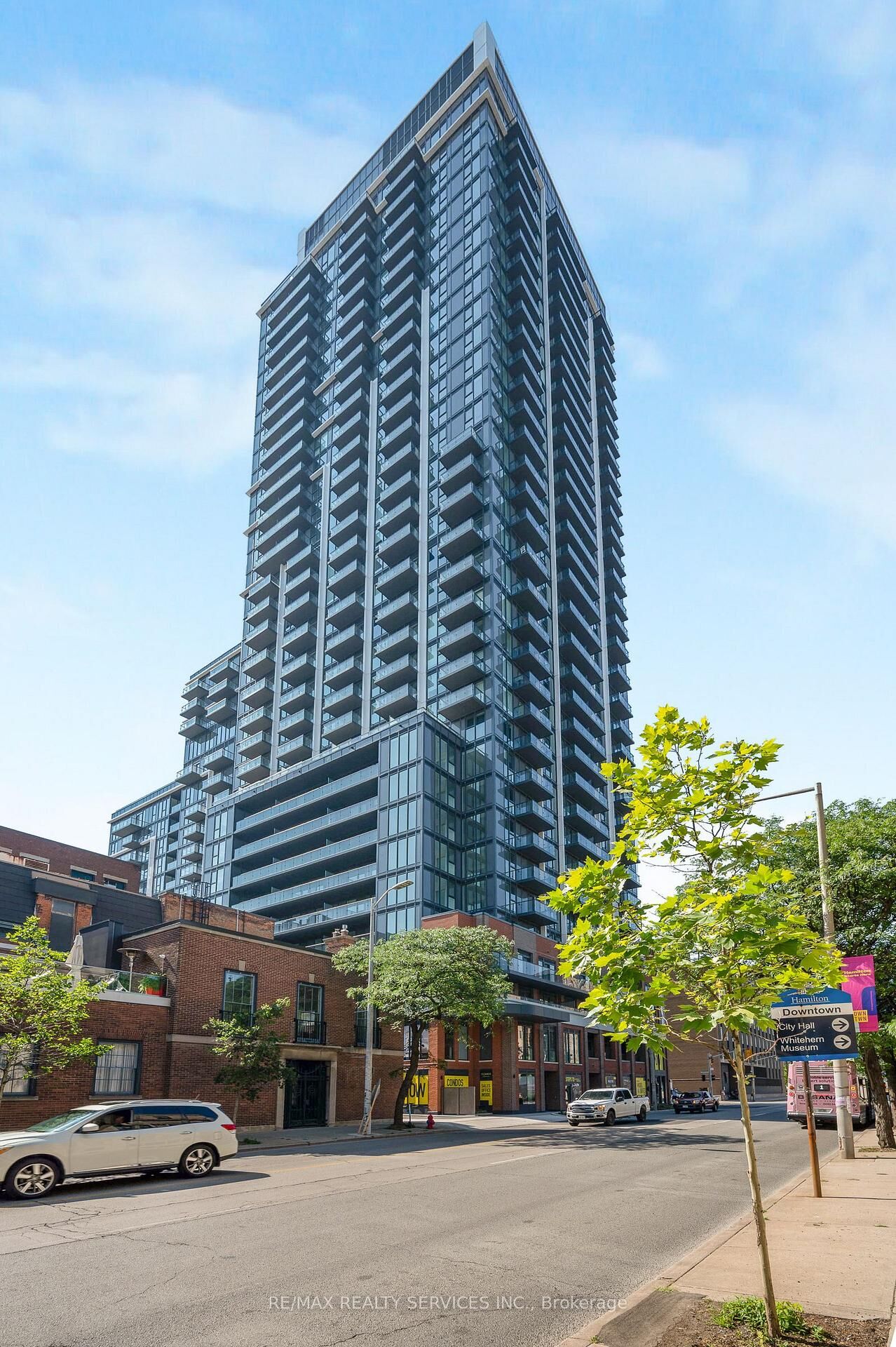 Property Photo:  75 James Street S 1902  ON L8P 2Y9 