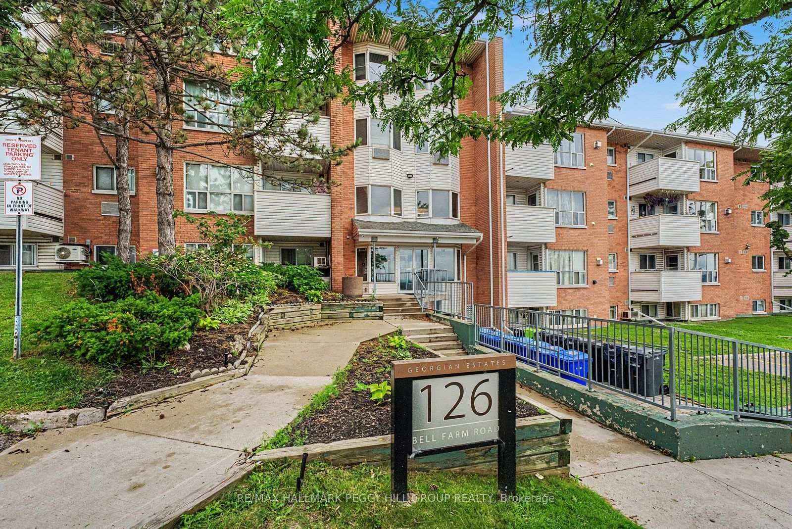 Property Photo:  126 Bell Farm Road 415  ON L4M 6J3 